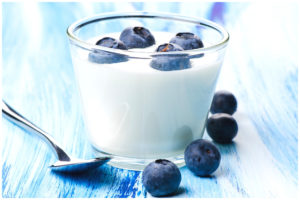 healthy-food-for-braces-yogurt-with-fruit
